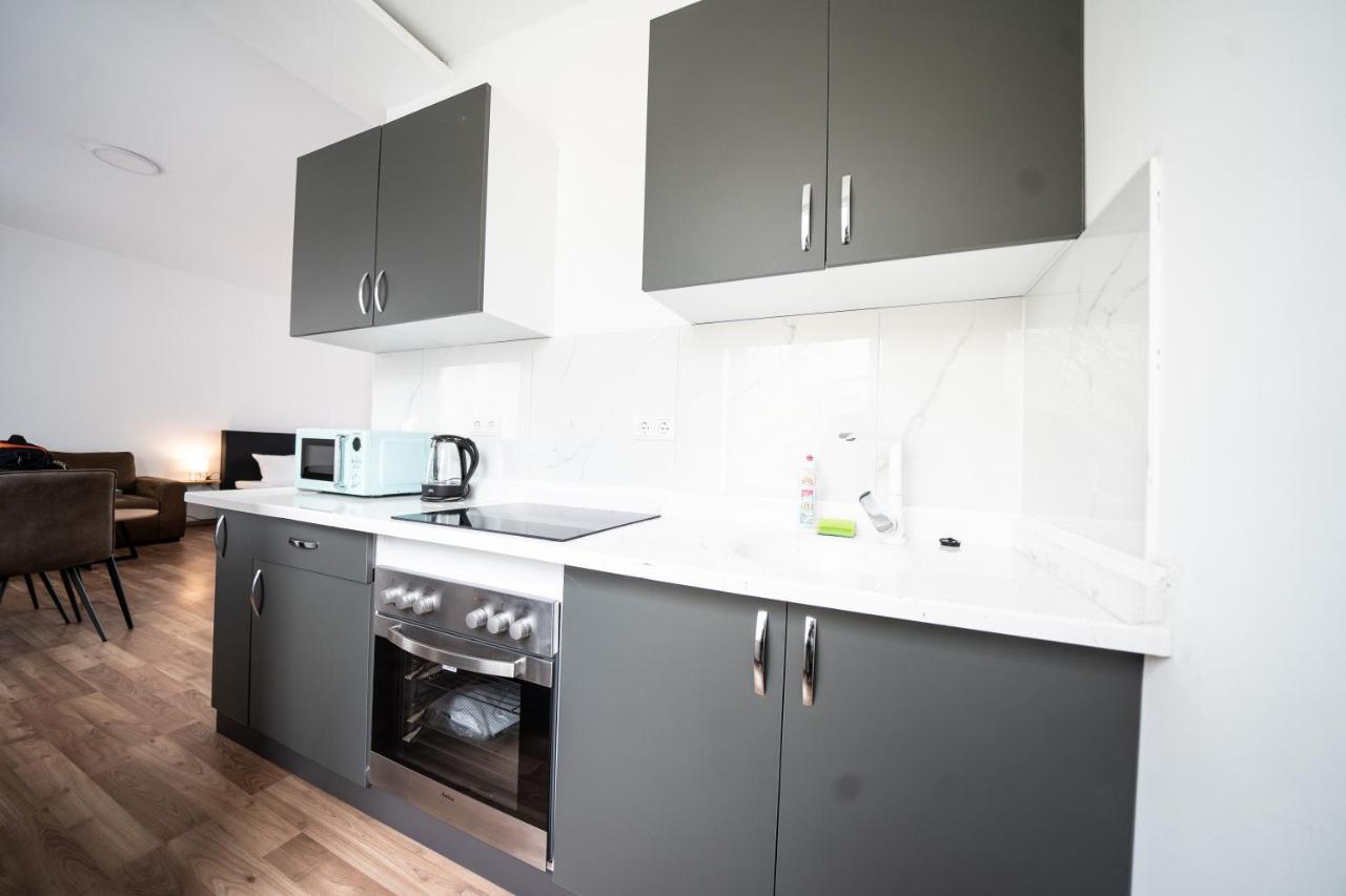 Hotel Zur Alten Stadtkellerei Leipzig Ngoại thất bức ảnh A typical studio apartment