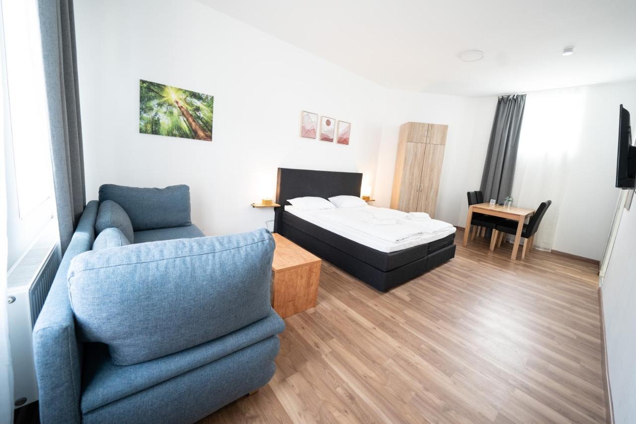 Hotel Zur Alten Stadtkellerei Leipzig Ngoại thất bức ảnh A typical studio apartment