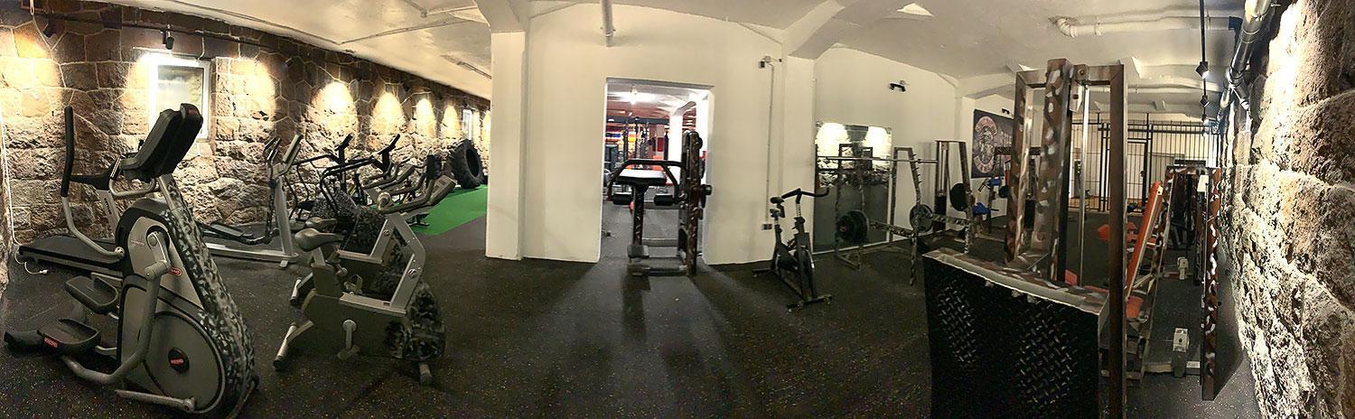 Hotel Zur Alten Stadtkellerei Leipzig Ngoại thất bức ảnh The gym at the National Football Centre