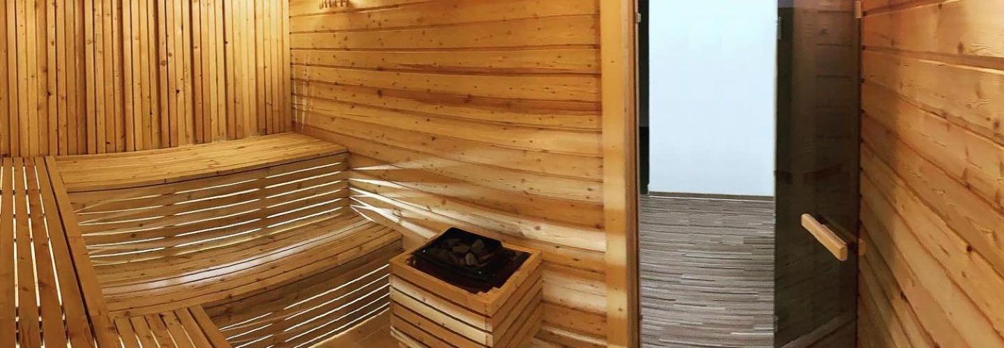 Hotel Zur Alten Stadtkellerei Leipzig Ngoại thất bức ảnh A modern sauna heater